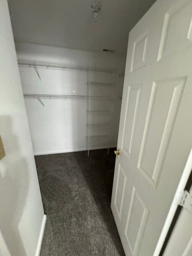 Building Photo - Warren Twp - 3 BR ranch