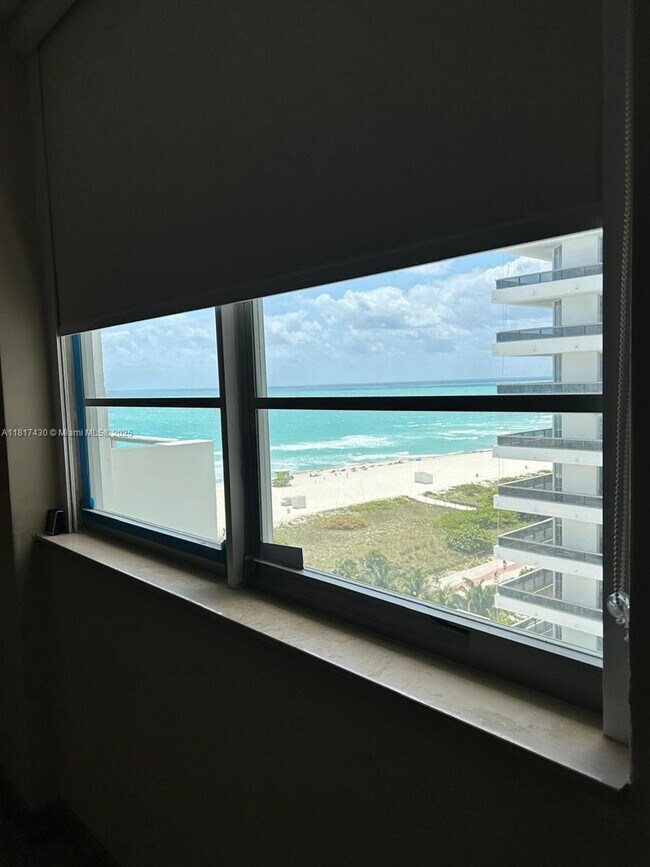 Building Photo - 5825 Collins Ave