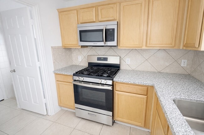 Building Photo - 14123 Fox Creek Park Dr