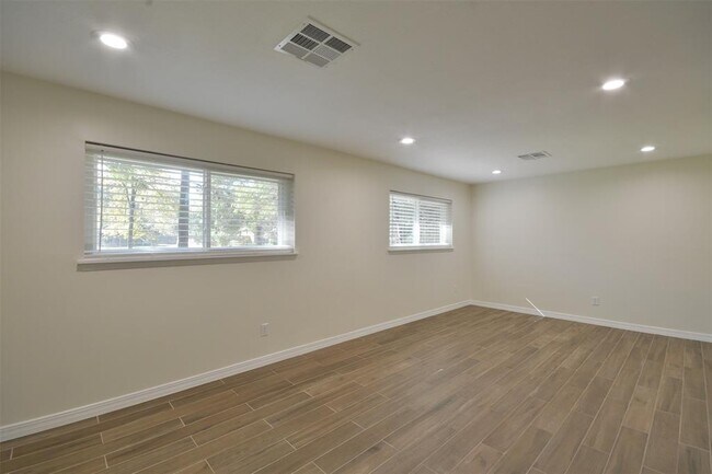 Building Photo - 1420 Sweet Gum Ln