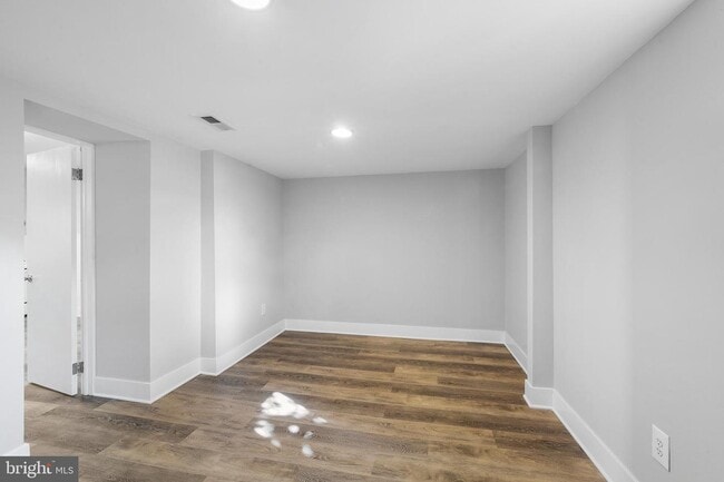 Building Photo - 1217 S 28th St