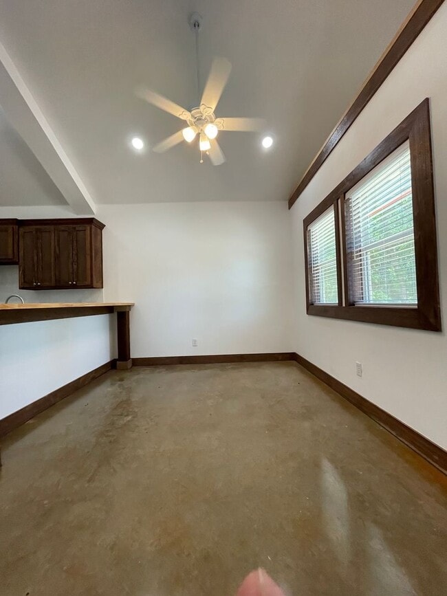 Building Photo - 1 month free rent!!! County Living, 2 bed barndominium