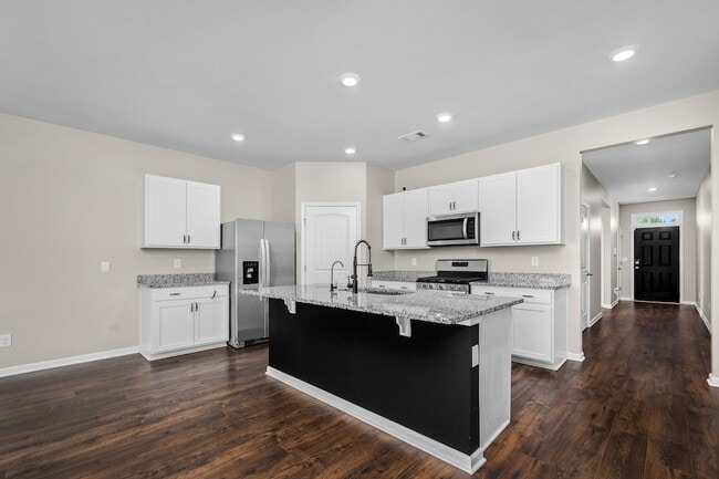 Building Photo - 131 Saddle Horse Ln