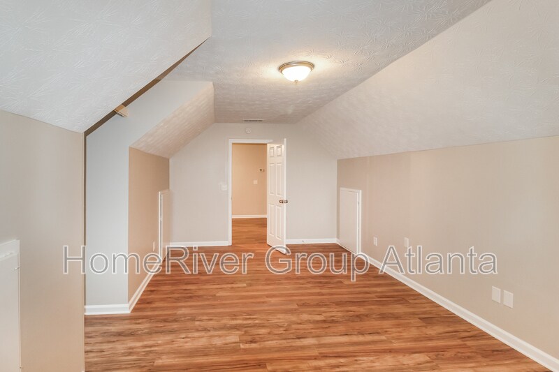 Building Photo - 80 Forest Brook Dr