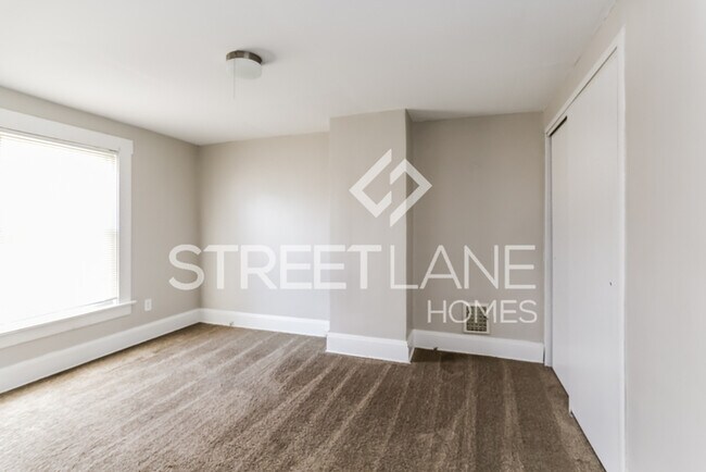 Building Photo - Charming 3 Bedroom in Columbus!