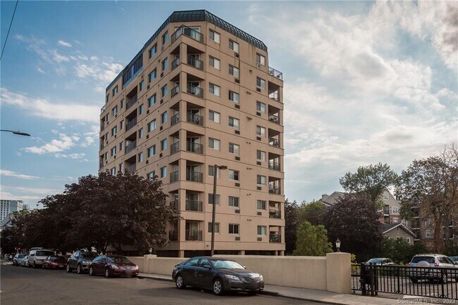 Building Photo - 104 North St