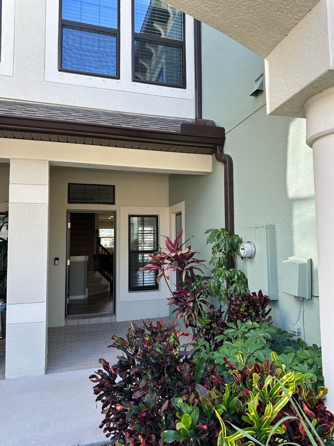 Building Photo - 9119 Carolina Wren Dr