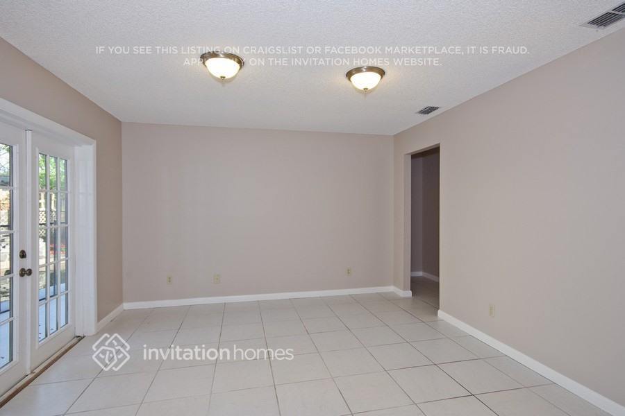 Building Photo - 104 Woodfield Ct