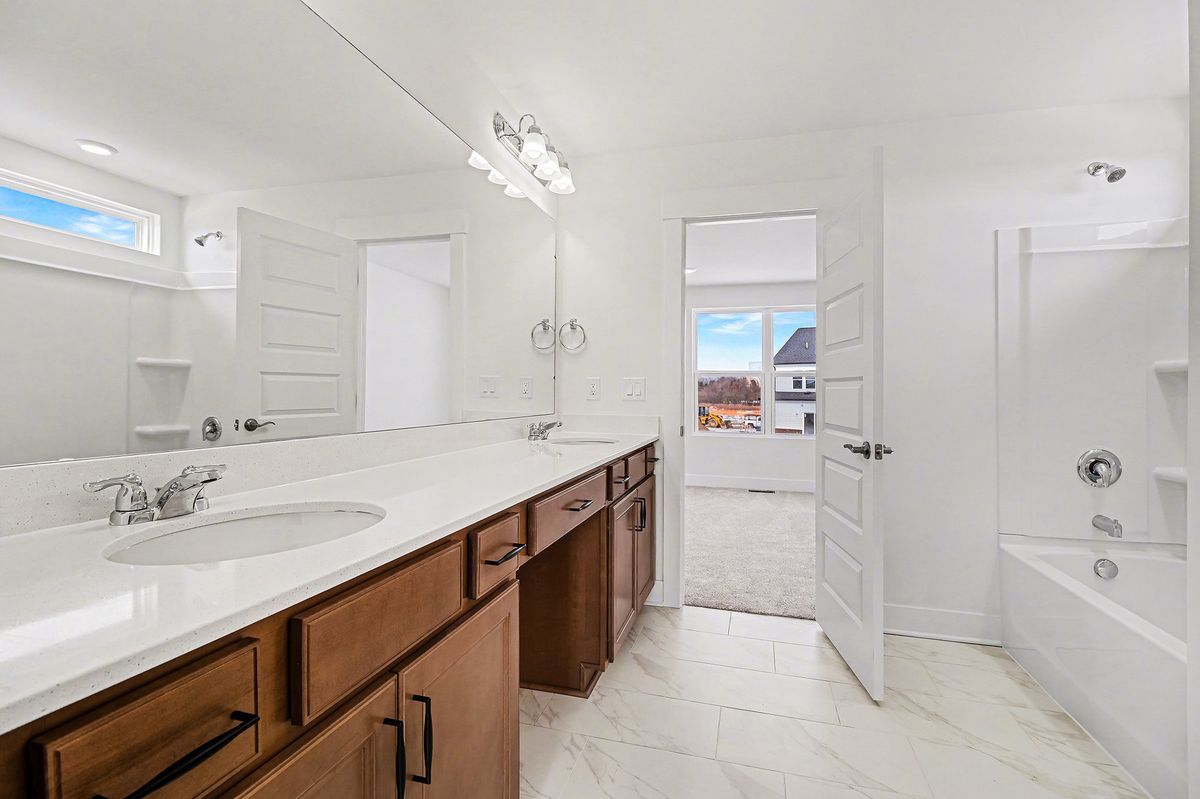 Building Photo - 3631 Downing Rd