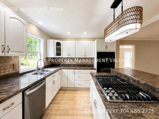 Building Photo - 9608 Watergate Rd