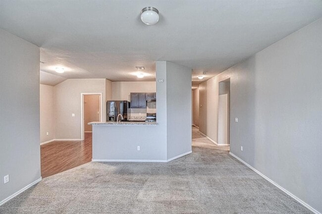 Building Photo - 1325 Quartz Pl