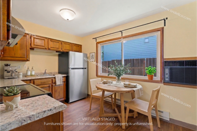 Building Photo - Charming 2-Bedroom Home in Desirable Woodstock Area – Pet Friendly!