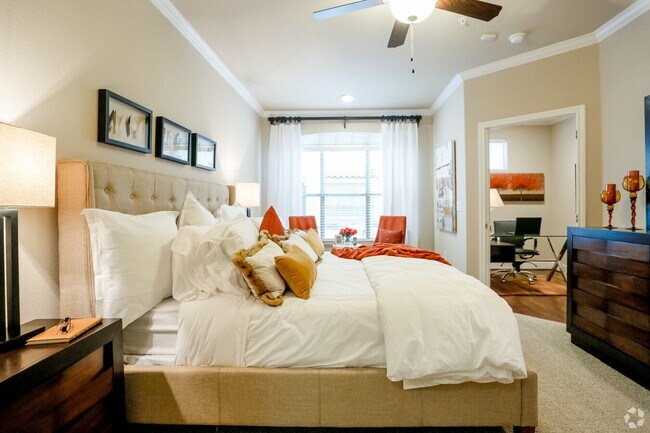 Building Photo - Stylish Living Awaits You