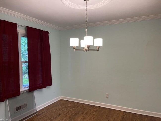 Building Photo - Camelia Shores