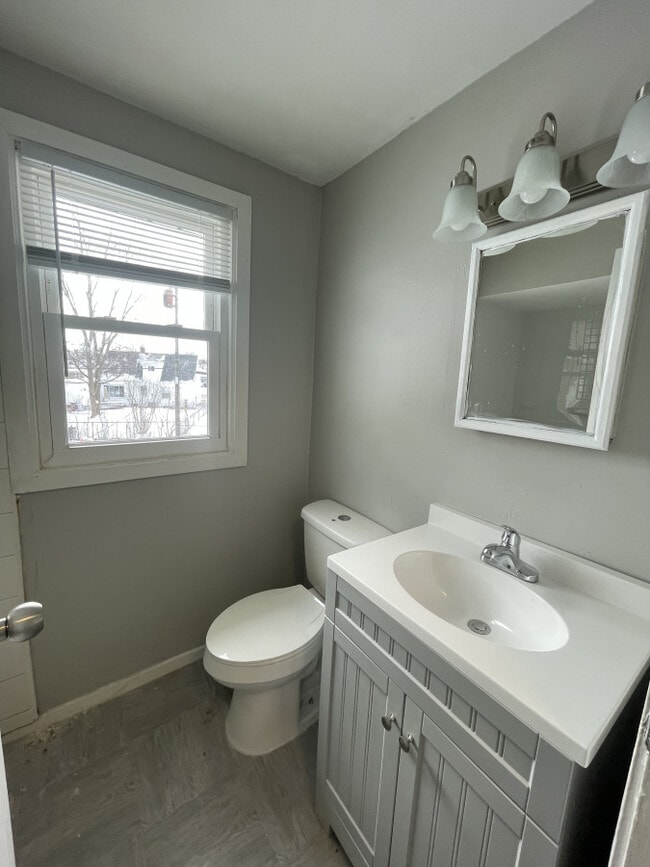 Building Photo - 4432 Huron Cir
