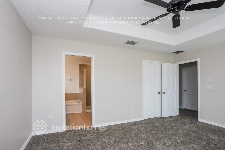 Building Photo - 10015 Newminster Loop