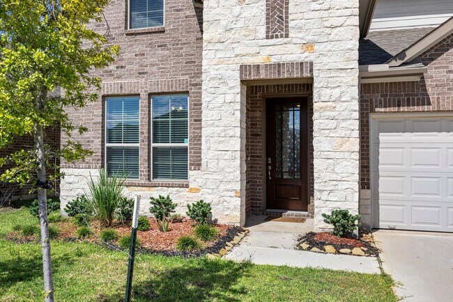 Building Photo - 21467 Somerset Shores Crossing