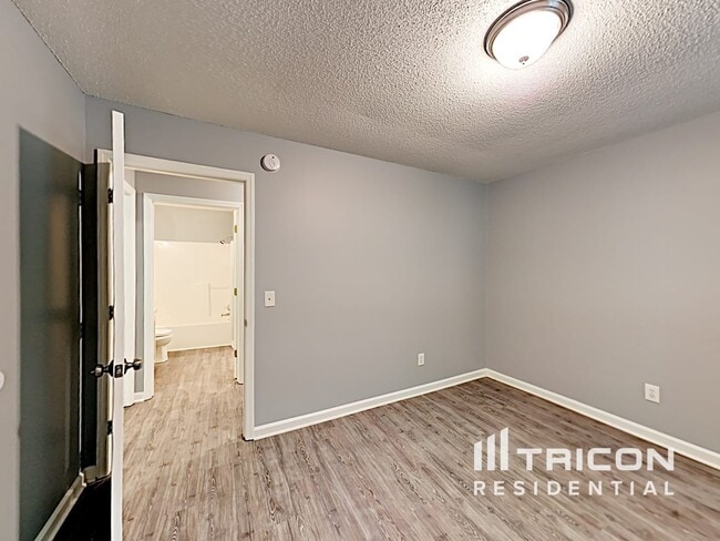 Building Photo - 142 Bradstone Rd