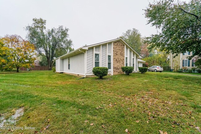 Building Photo - 10603 Turf Ct
