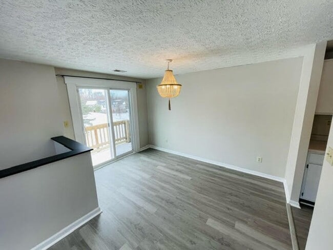 Building Photo - 4229 Briarwood Dr