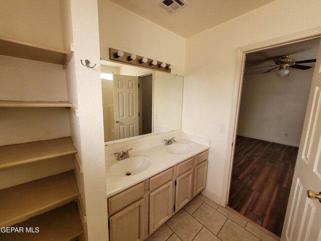 Building Photo - 3457 Carlos Moran Ct