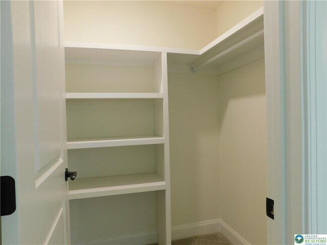 Building Photo - 1549 Burkhardt St