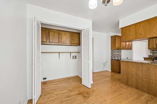 Building Photo - Experience the perfect blend of privacy and open space in this beautifully maintained 3-bedroom, ...