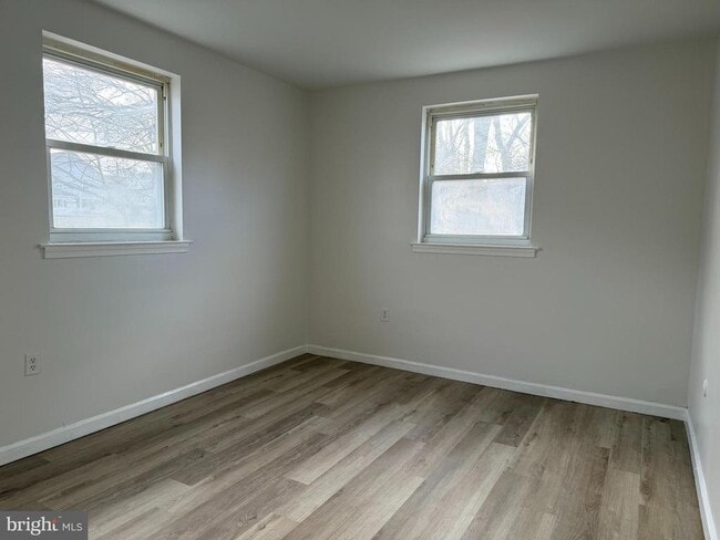 Building Photo - 132 N Church St