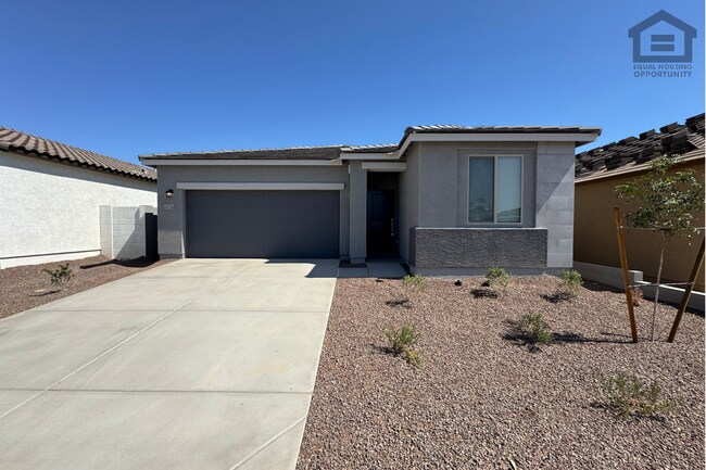 Building Photo - 18236 Avenida del Sol W
