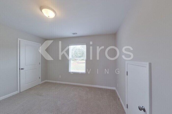 Building Photo - 5031 Cobalt Fls Bnd