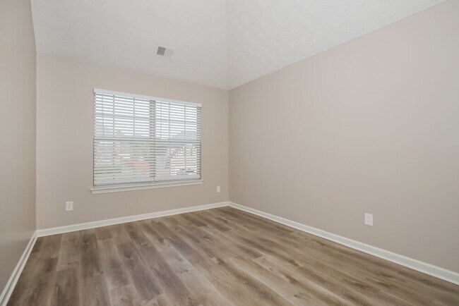 Building Photo - 162 Gabion Loop