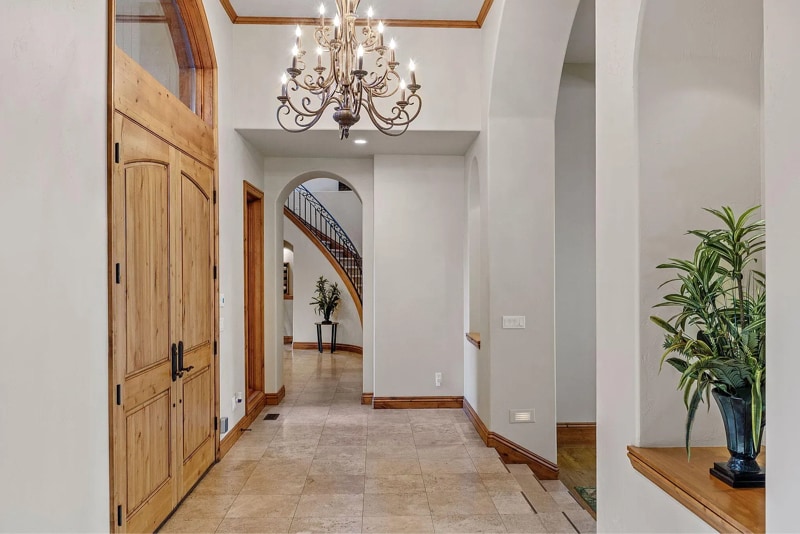 Building Photo - 61725 Broken Top Dr