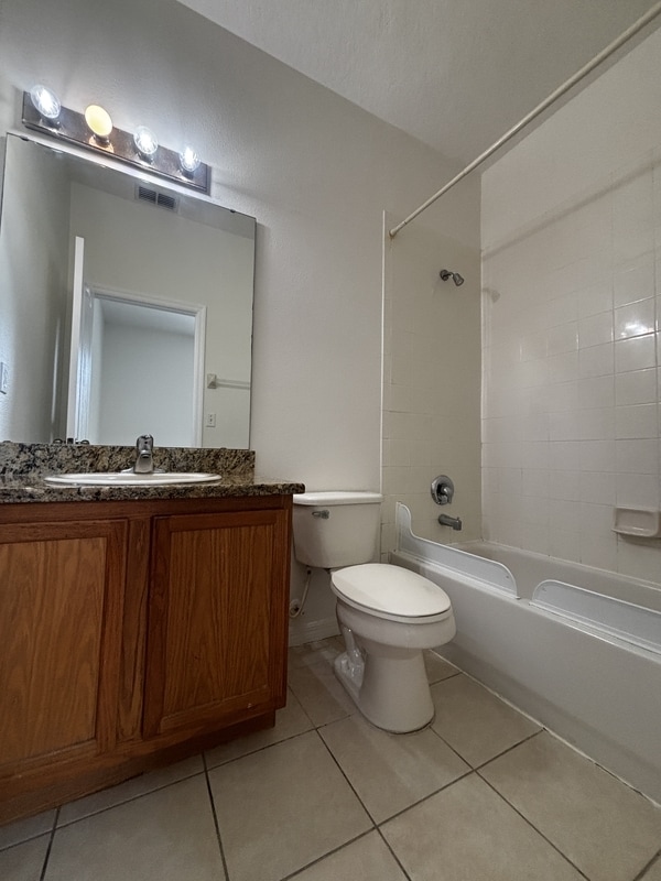 Building Photo - 10684 Savannah Wood Ct