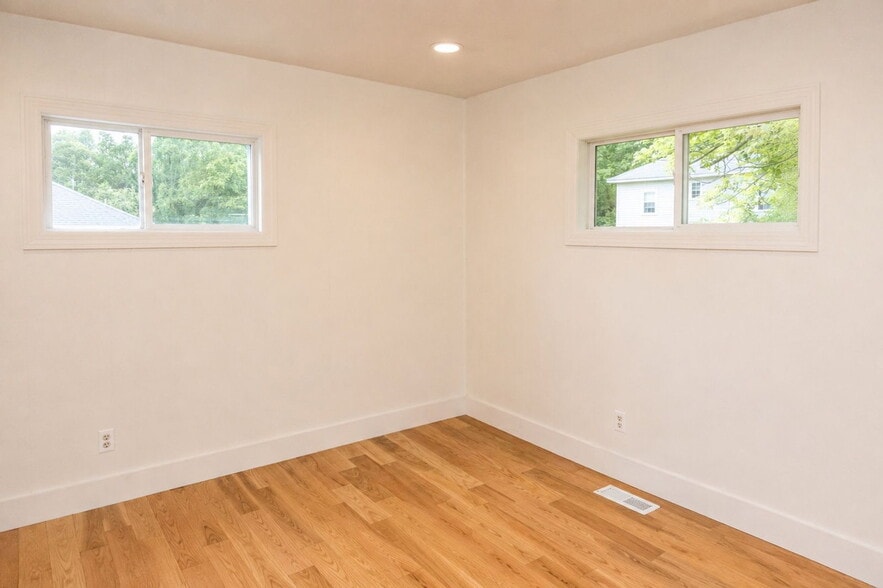 Building Photo - 814 N Germantown Rd