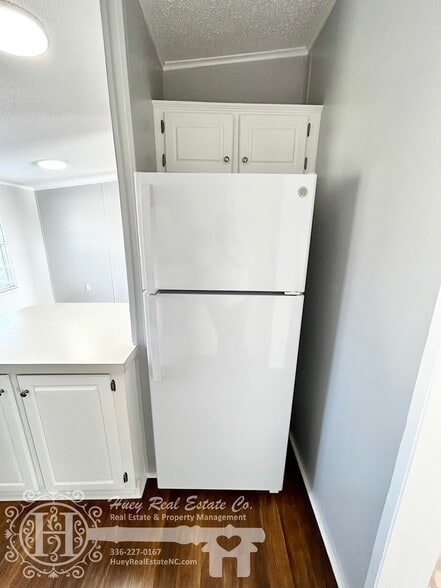 Building Photo - 2008 Burnett Church Rd