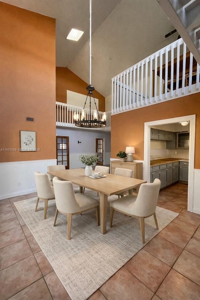 Building Photo - 8075 SE Palm St