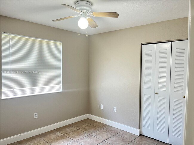 Building Photo - 222 SW 6th Ave