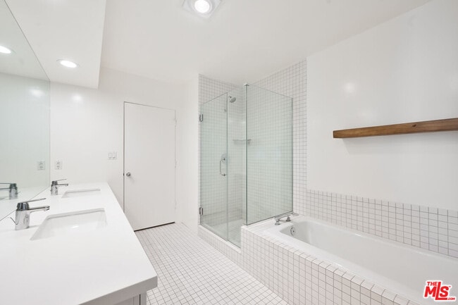 Building Photo - 1401 Camden Ave