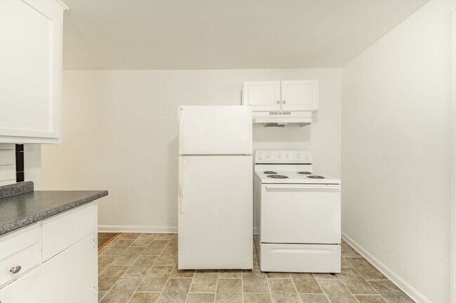 Building Photo - 4326 Crittenden Ave