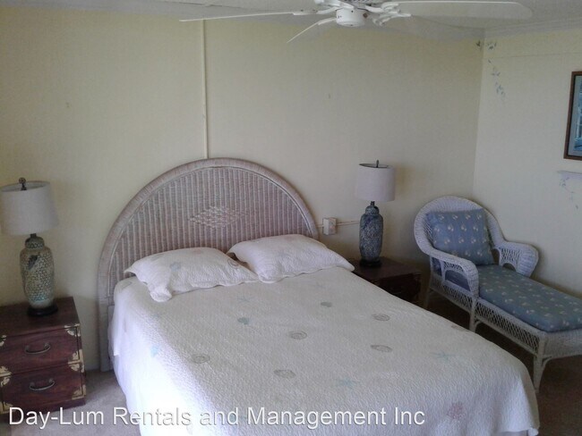 Building Photo - 2 br, 2 bath House - 2405 Kalanianaole Ave...