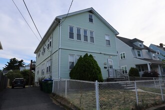 Building Photo - 12 2nd St