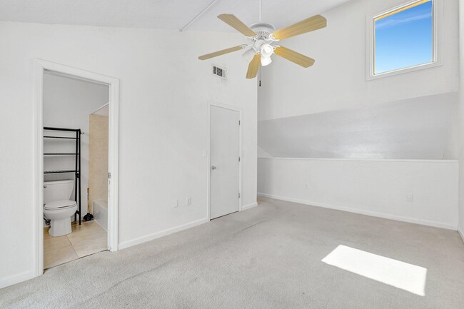 Building Photo - 2707 N Hwy A1A