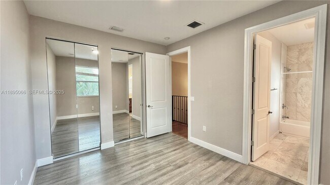 Building Photo - 210 SW 9th St