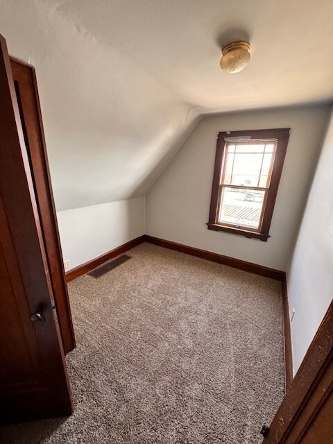 Building Photo - 2229 Blake Ave