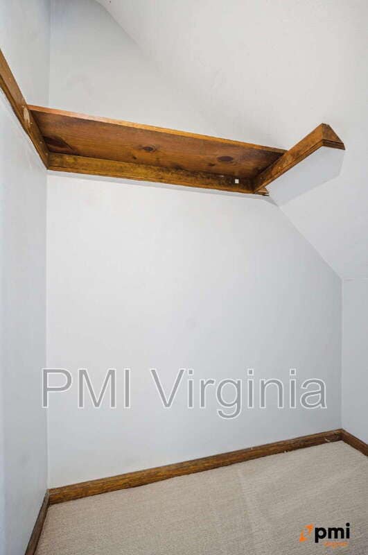 Building Photo - 705 Mill Landing Rd