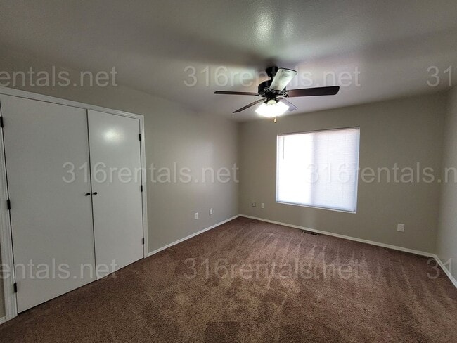Building Photo - $1575 - 4 bedroom/ 2 bathroom - Gorgeous n...