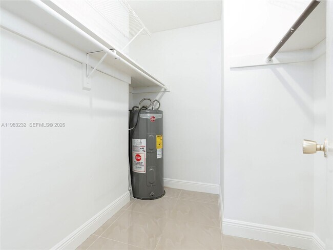 Building Photo - 8704 NW 35th St