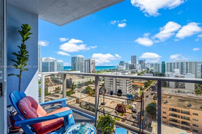 Building Photo - 401 69th St