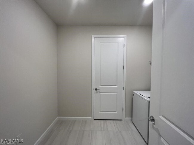 Building Photo - 5931 Prosperity Ln