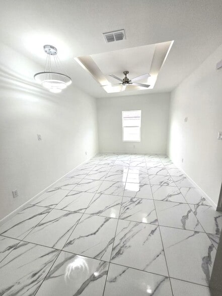 Building Photo - 3201 Magdalena St